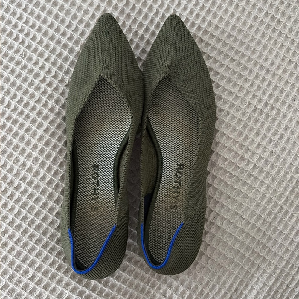 Green The Point Rothy’s flats! Size 7